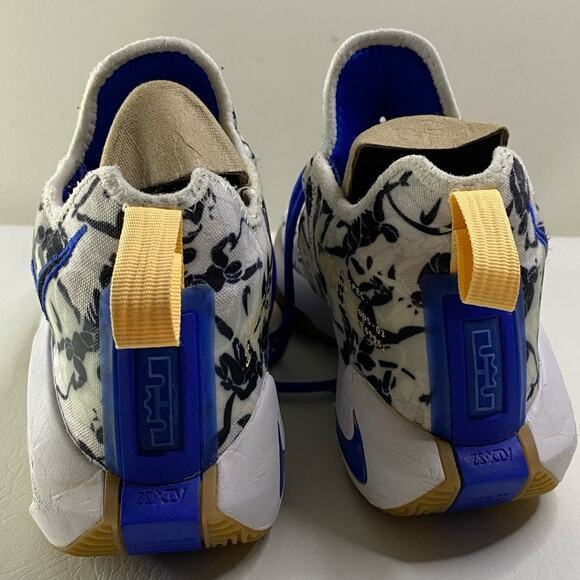 Nike LeBron Soldier 14 Sisterhood Size US 7 - Picture 4 of 6